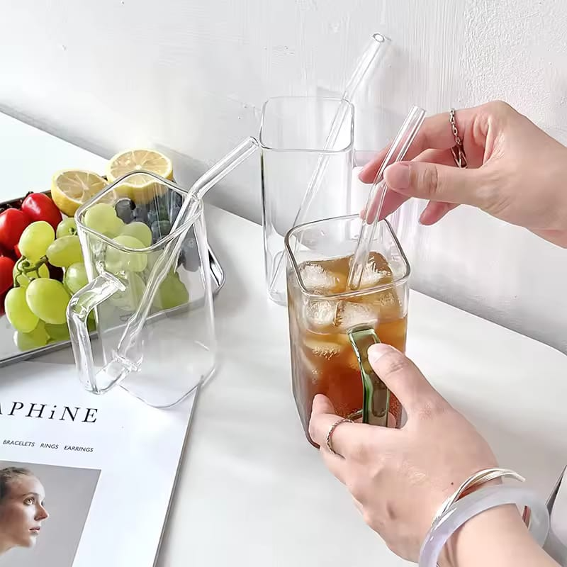 Random Color 400ml Square Glass Mug With Handle, Straw & Lid, Drinking Glass, Adorable Glass Cups with Lids and Straw, Glass Tumbler Coffee Cup Coffee Mug