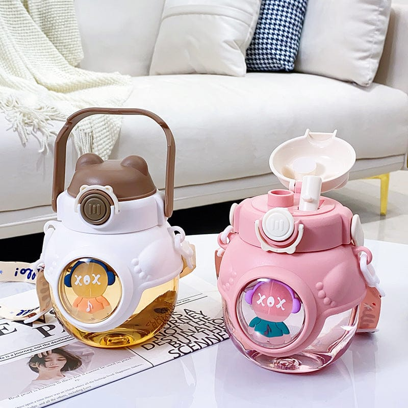 600ml Children's Water Bottle Space Capsule Plastic Large Capacity Straw Cup School Student Kids Cute Cartoon Kawaii For kids.