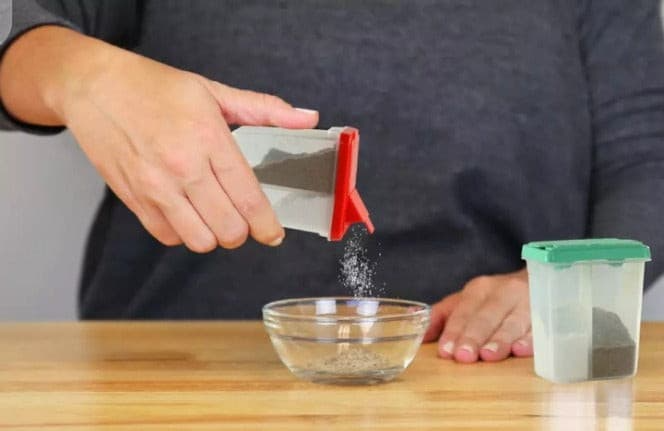 Salt And Pepper Shaker 2 In 1 Container Salt And Pepper Shaker 2 In 1 Container