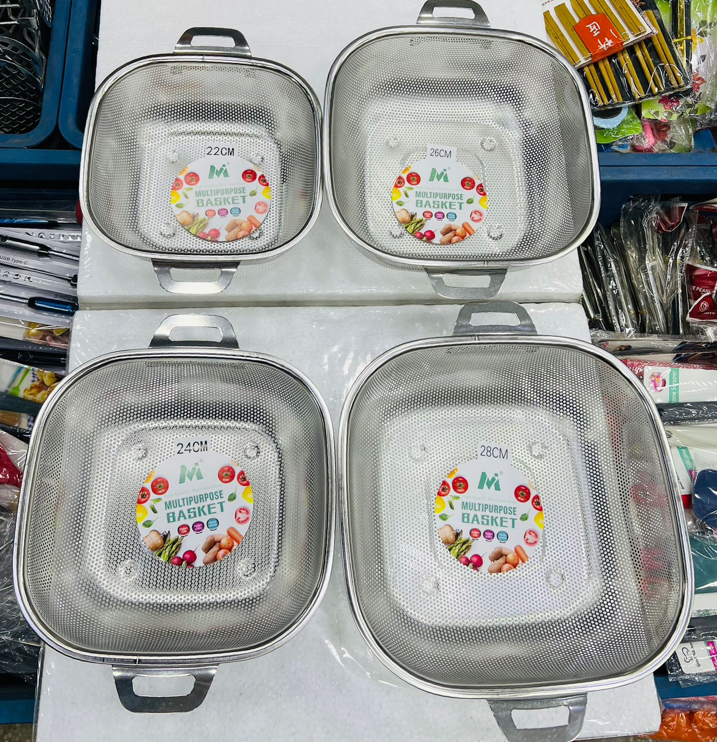 Stainless Steel Colanders with Handle, Colander Perforated Strainer for Kitchen Pasta/Vegetable/Rice/Fruit/Food