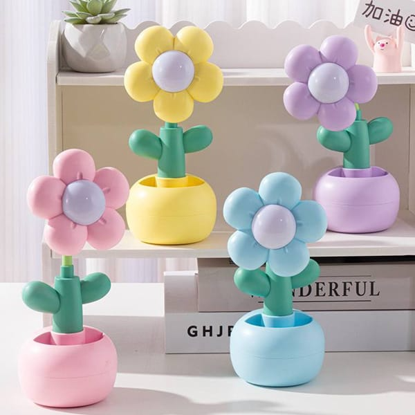 【3C VictoryEagle】4 Colors Warm Yellow Cute Flower Night Light/Mini Eye Protection Bedside Atmosphere Lamp