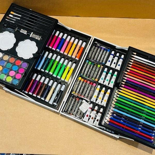 145-Piece Art Supplies Set For Kids, 2 Layers Drawing Supplies For Kids Boys Girls Ages 8 9 10 11 12,Portable Aluminum Case Art Kit, Great Gift For Teens Adults Beginner & Artists (Unicorn Pink)
