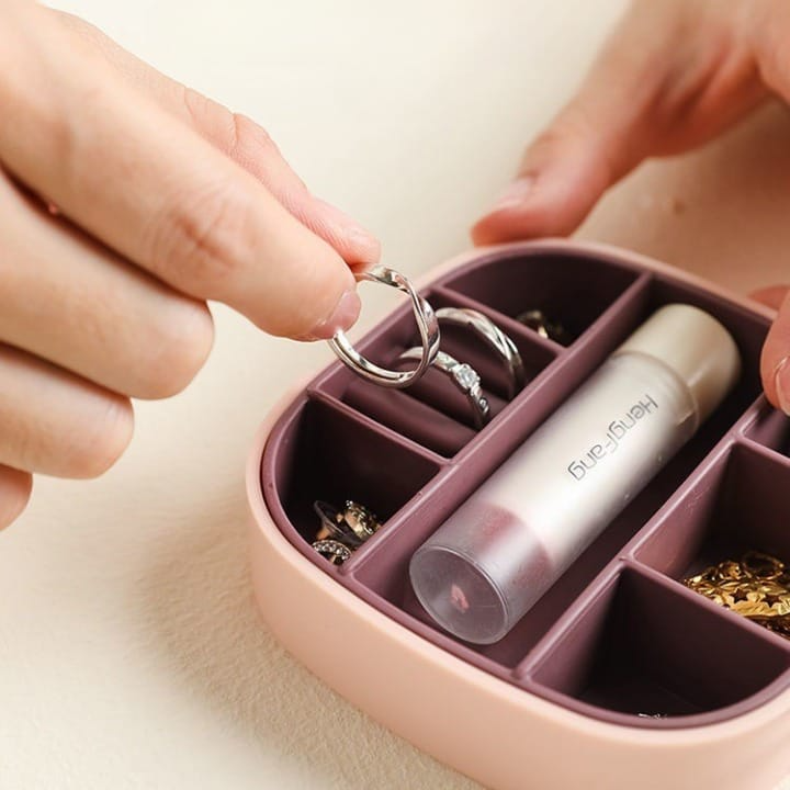 Small Travel Jewelry Case Mini Travel Jewelry Organizer Portal Travel Jewelry Box Travel Jewelry Storage Small Earring Ring Necklace Case Organizer Box for Women Kids with Mirror